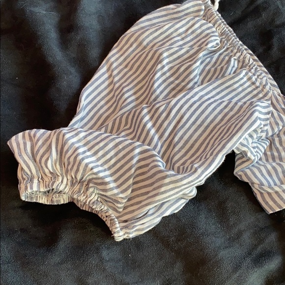 Striped tie crop top - Picture 3 of 4